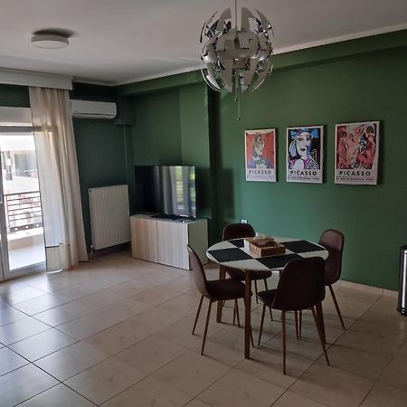 Cozy Apt! Friends & Family - Private Paid Parking Thessaloníki Exteriör bild