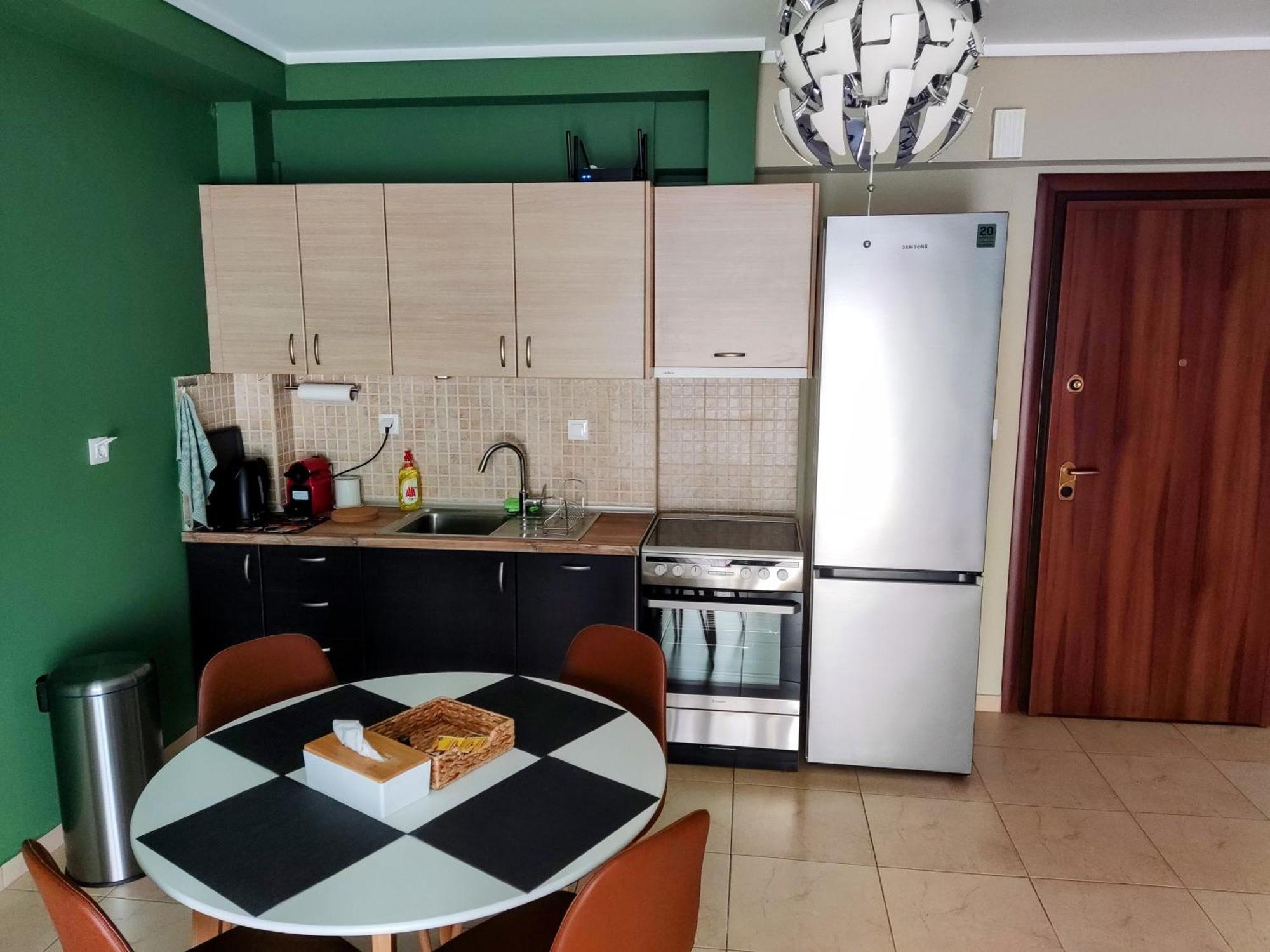 Cozy Apt! Friends & Family - Private Paid Parking Thessaloníki Exteriör bild