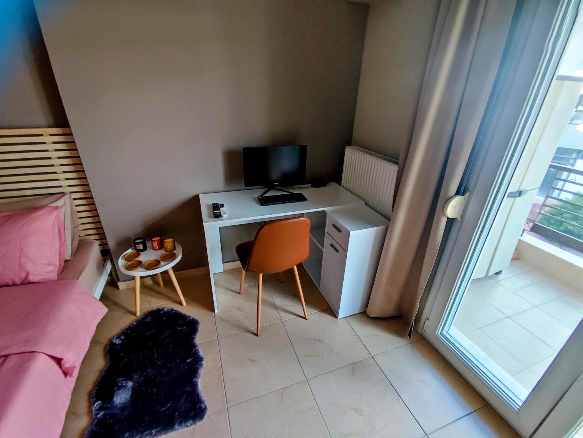 Cozy Apt! Friends & Family - Private Paid Parking Thessaloníki Exteriör bild