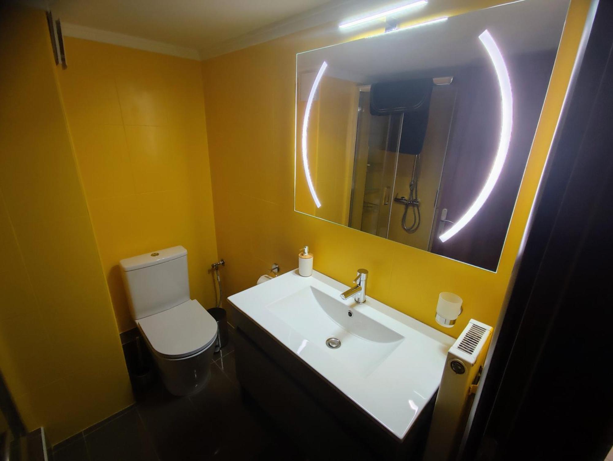 Cozy Apt! Friends & Family - Private Paid Parking Thessaloníki Exteriör bild